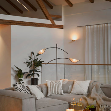 Creating a Cozy Winter Haven: Bringing Nature Indoors with Houseplants